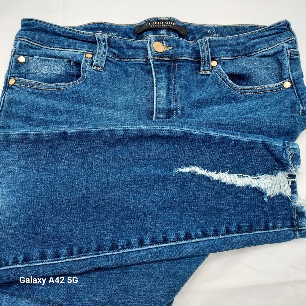 Liverpool Los Angeles High Rise Ankle Distressed Raw Hem Jeans Blue Size 10/30